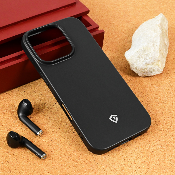 Maska za iPhone 16 Pro 6.3 mat Teracell Skin crna - 216092-1