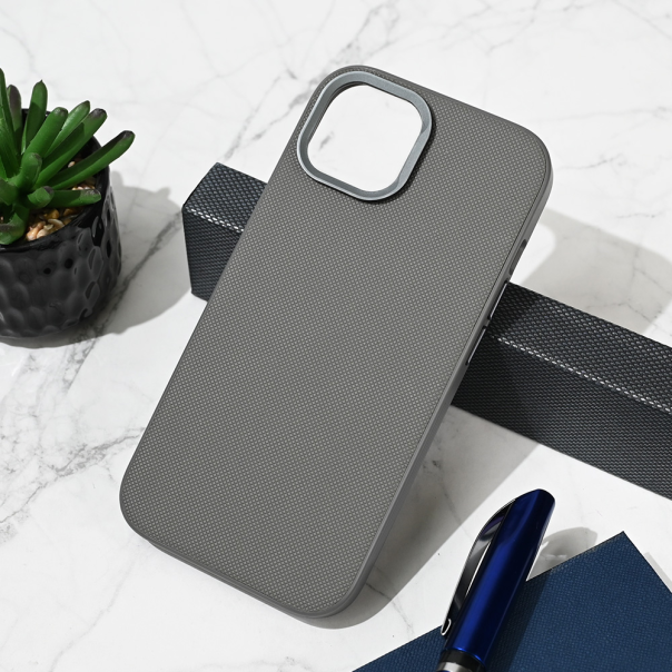 Maska za iPhone 14 6.1 Urban Case siva - 219479