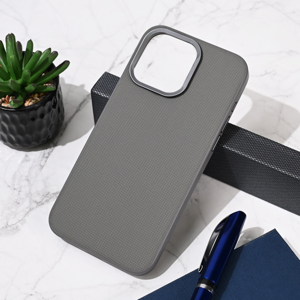 Maska za iPhone 15 Pro Max 6.7 Urban Case siva - 219487