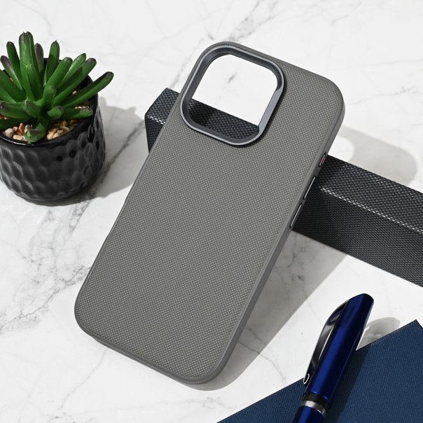 Maska za iPhone 16 Pro 6.3 Urban Case siva - 219499