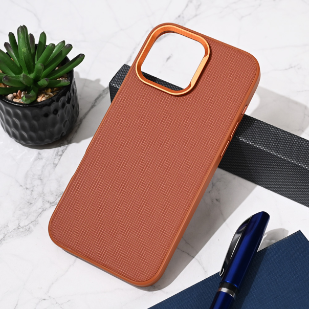 Maska za iPhone 16 Pro Max 6.9 braon Urban Case - 219502