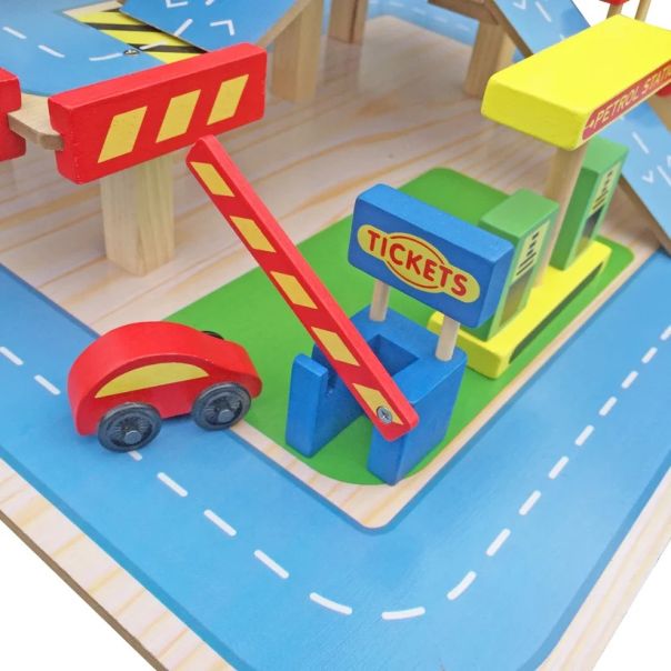 Parking KINDER HOME, višespratna garaža sa liftom, heliodromom, benzinskom pumpom i autoperionicom - EP3305154