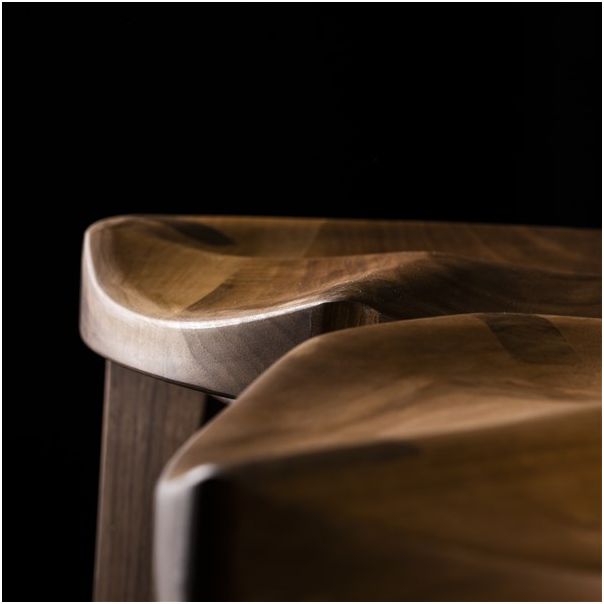 MEDA FURNITURE Drvena barska stolica Terca Orah - OrahTerIzd35
