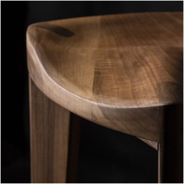 MEDA FURNITURE Drvena barska stolica Terca Orah - OrahTerIzd35