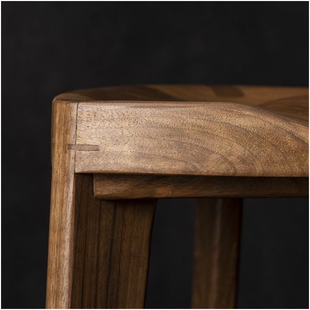 MEDA FURNITURE Drvena barska stolica Terca Orah - OrahTerIzd35
