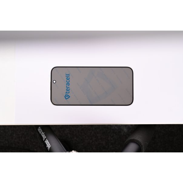 Zastitno staklo Tempered Glass Privacy Teracell Titan 2.5D za iPhone 16 Pro 6.3 crni - 218599