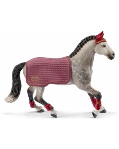 SCHLEICH Trakehner kobila sa opremom za turnir