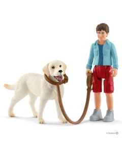 Schleich U šetnji sa labradorom - 42478-1