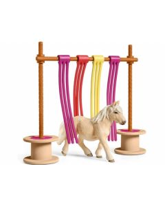SCHLEICH Poni savladav sve prepreke