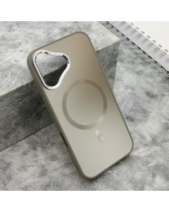 Maska COLOR METAL MagSafe za iPhone 16, srebrna - F119374