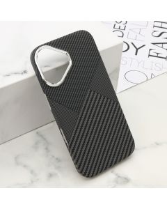 Maska UrbanMesh za iPhone 16