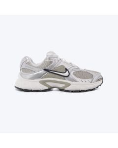 NIKE Patike v5 rnr W