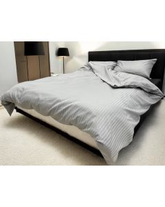 VIKTORIJA Posteljina Saten pruga Svetlo siva boja 200x220cm 100% pamuk - VLK000273-svetlosiva