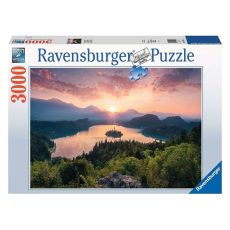 Ravensburger puzzle – Jezero Bled, Slovenija - 3000 delova