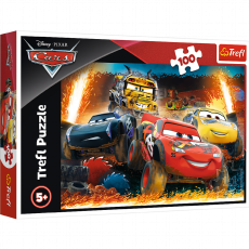 TREFL Puzzle Disney Cars Na trci - 100 delova